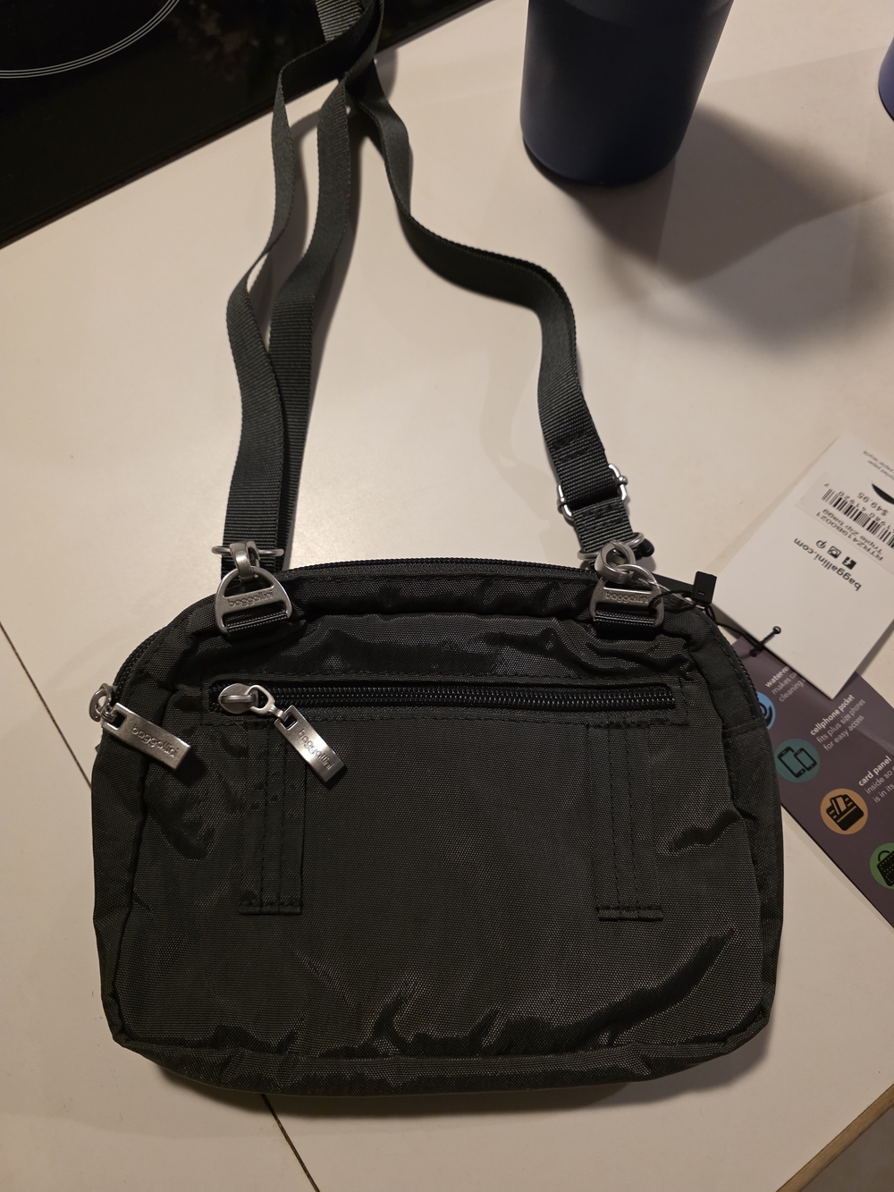 Baggallini Black Crossbody Sling Bag Triple Zip - Picture 2 of 8